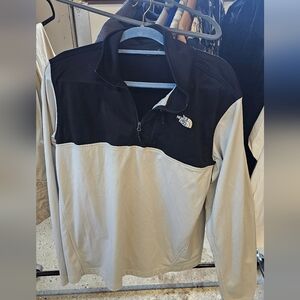 The North Face Pullover, Size L